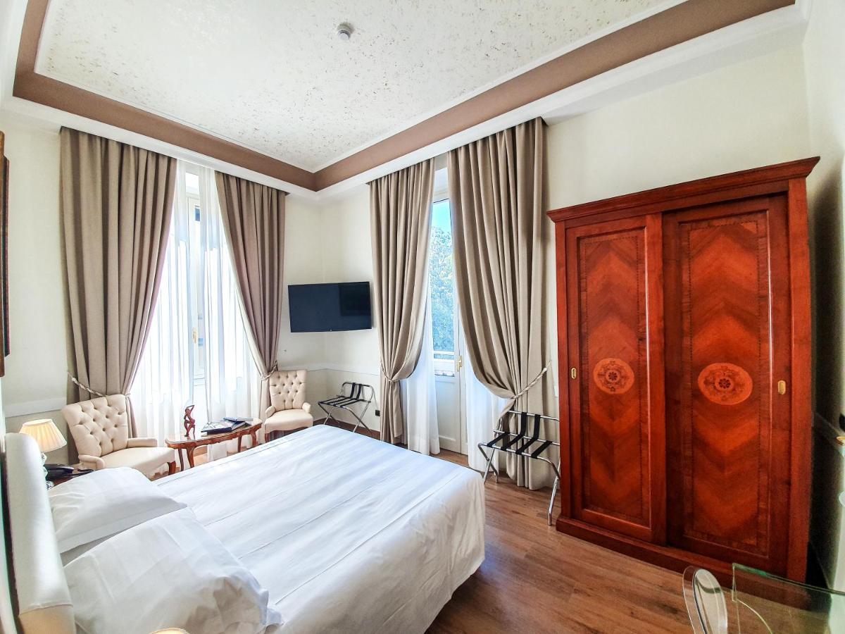 Hotel Kraft ฟลอเรนซ์ ภายนอก รูปภาพ